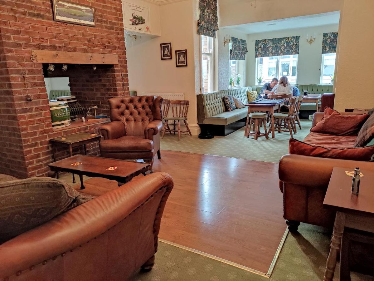 Cleve Court Hotel ペイントン エクステリア 写真
